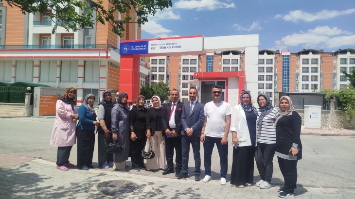 Tek-iş sendikası'ndan Konya Gen&ccedil;lik ve Spor il m&uuml;d&uuml;rl&uuml;ğ&uuml; Ali Ulvi Yurt M&uuml;d&uuml;rl&uuml;ğ&uuml;ne Ziyaret 